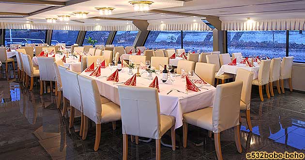 Silvester Bonn am Rhein, Silvesterparty auf einem Eventschiff und Silvesterfeuerwerk
