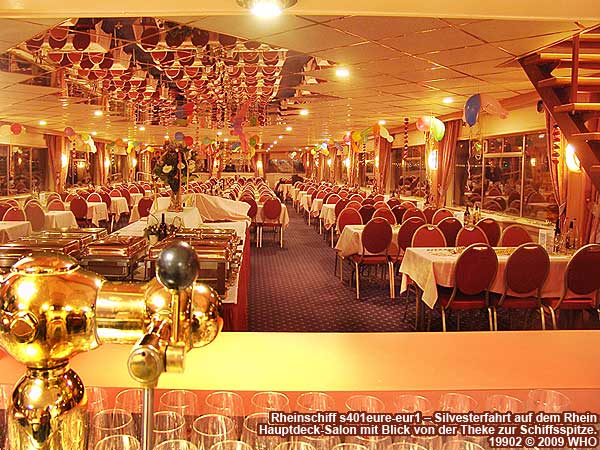 Rheinschiff s401eure-eur1  Silvesterfahrt bei Dsseldorf auf dem Rhein.